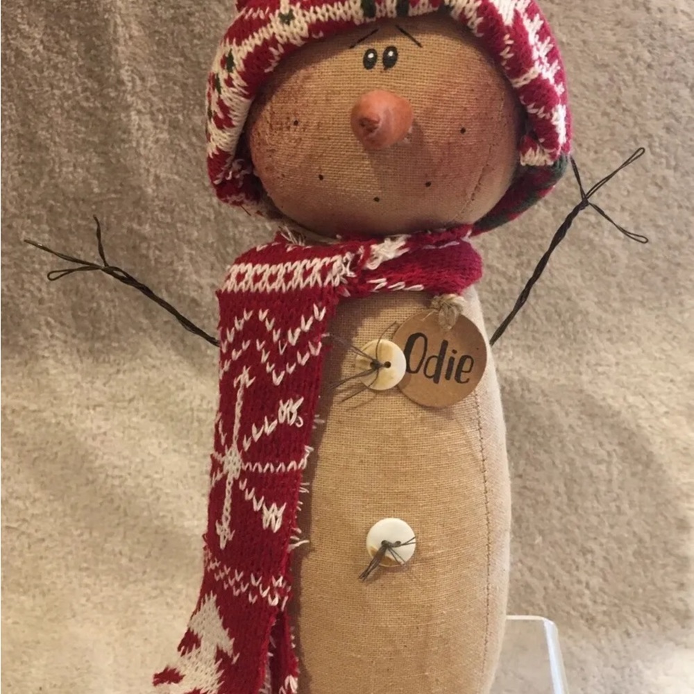 Odie The Snowman Honey and Me Nordic Hat and Scarf 11”h